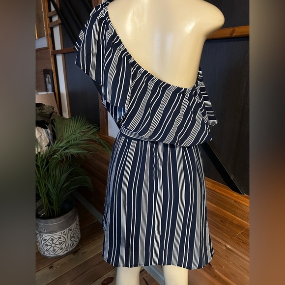 She and Sky Navy blue dress with white stripes size L pre loved - Picture 3 of 7